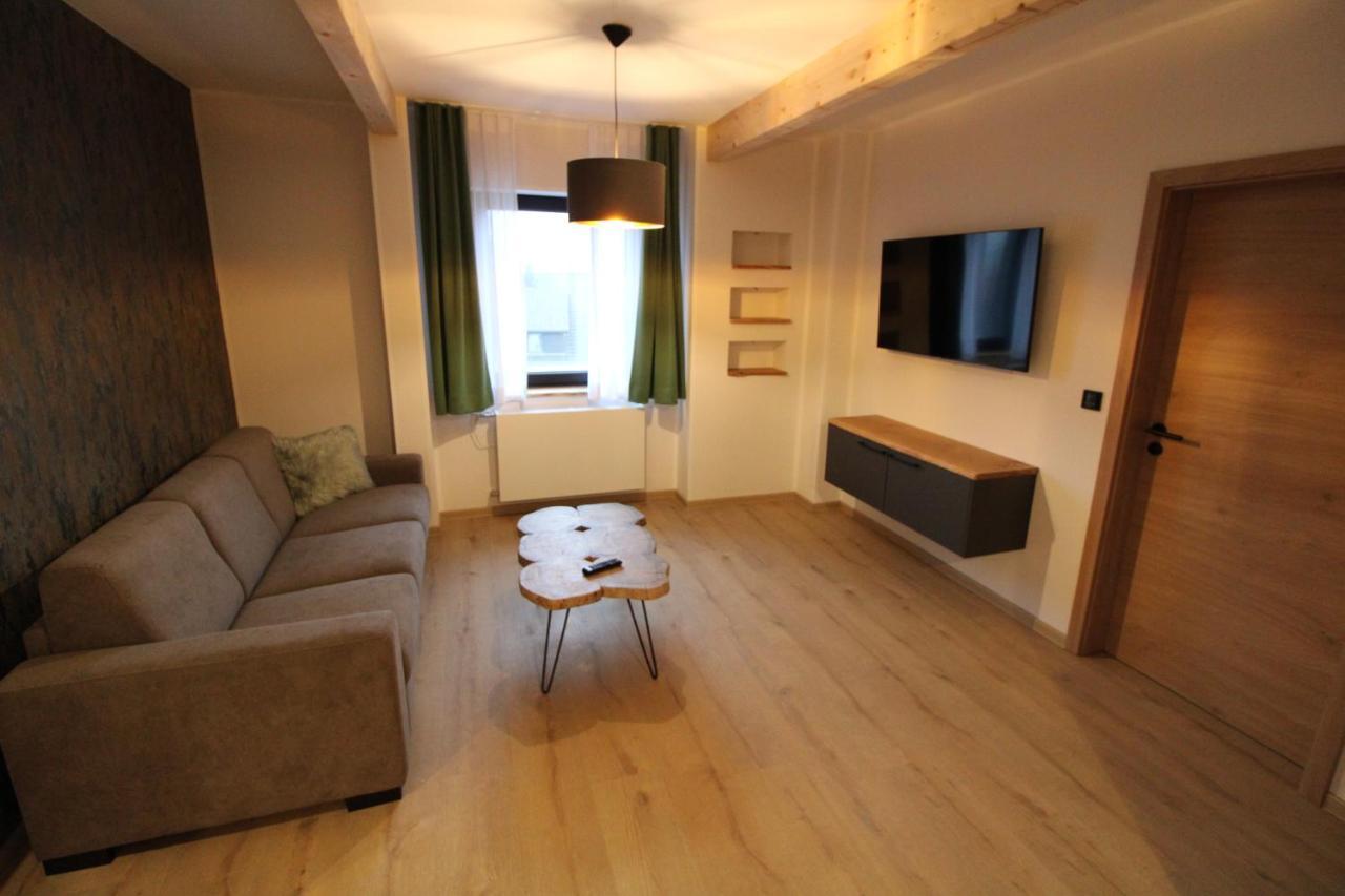 מונשאו Der Hirsch Hotel מראה חיצוני תמונה