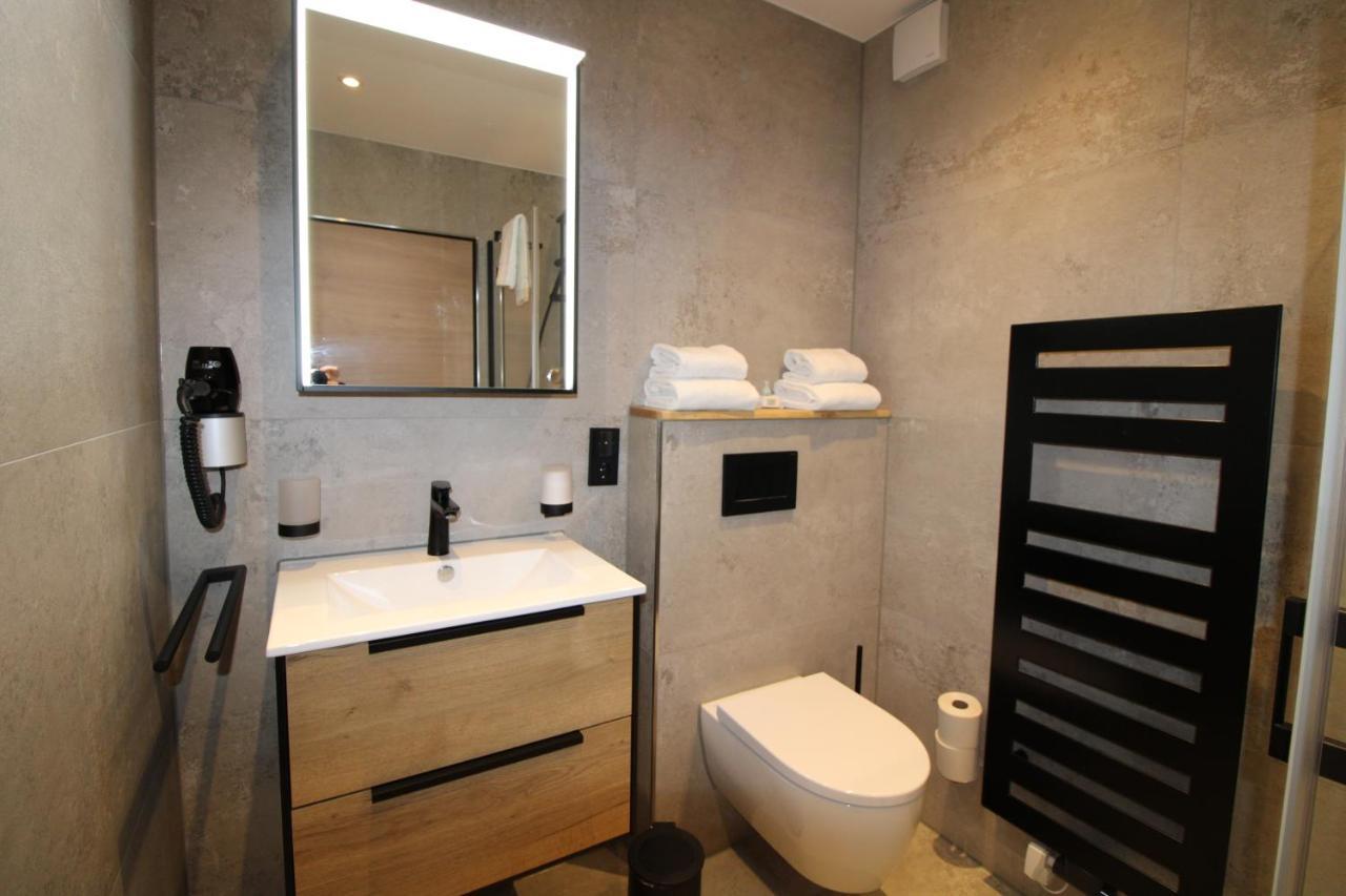 מונשאו Der Hirsch Hotel מראה חיצוני תמונה