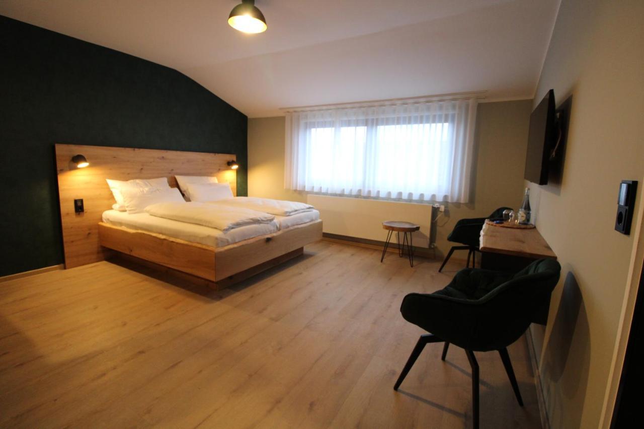 מונשאו Der Hirsch Hotel מראה חיצוני תמונה
