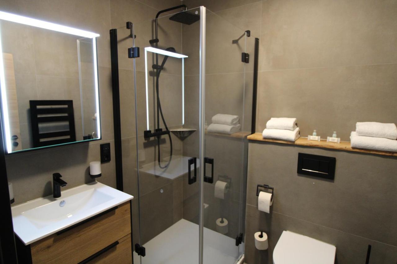 מונשאו Der Hirsch Hotel מראה חיצוני תמונה