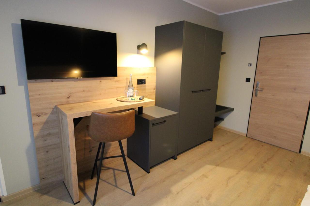 מונשאו Der Hirsch Hotel מראה חיצוני תמונה