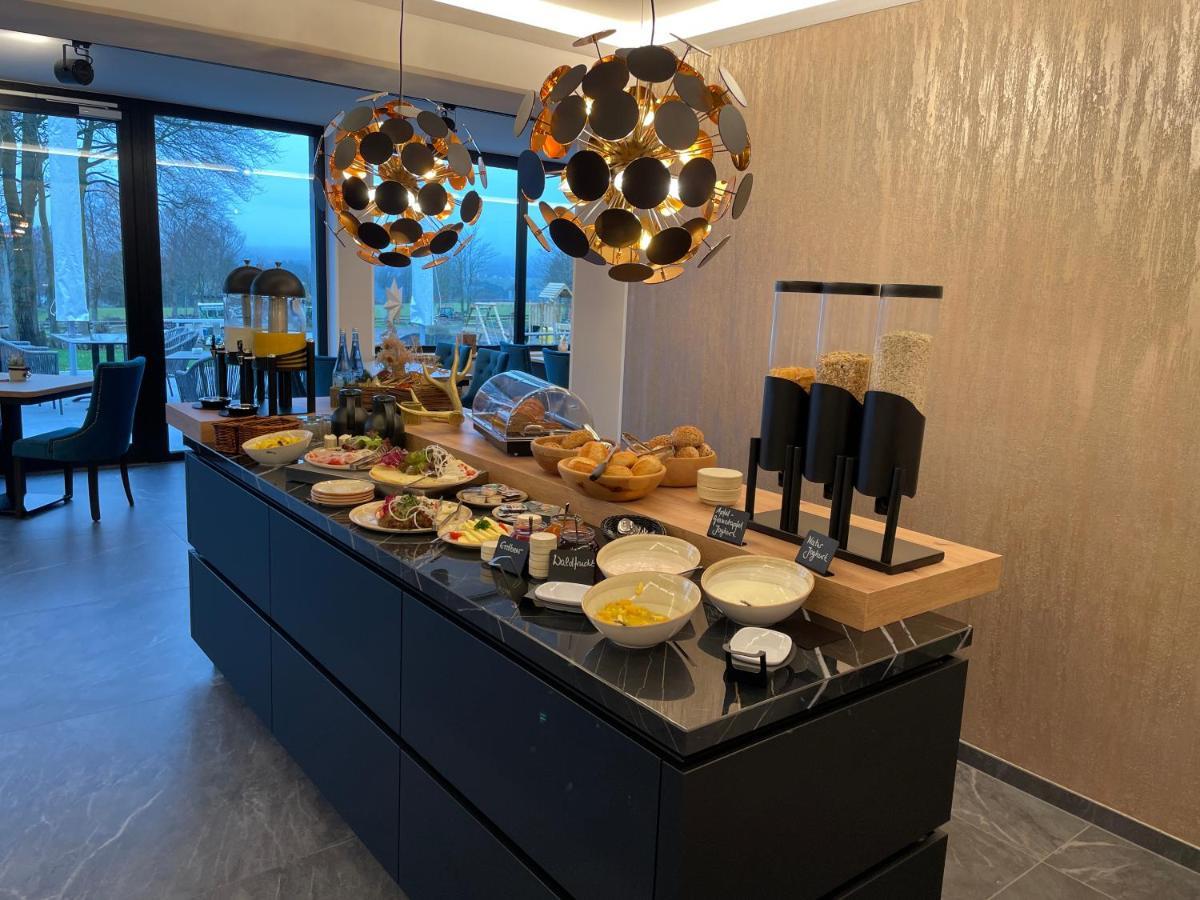 מונשאו Der Hirsch Hotel מראה חיצוני תמונה