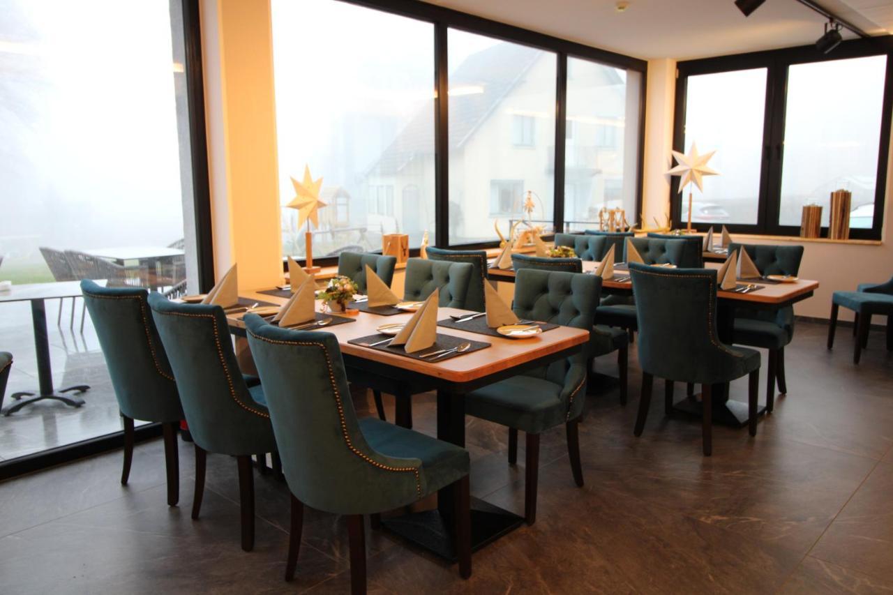 מונשאו Der Hirsch Hotel מראה חיצוני תמונה
